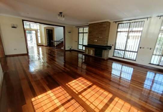 5 Bed House with En Suite in Kitisuru image 5