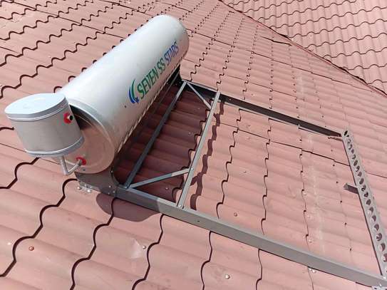 Solar water heater image 2