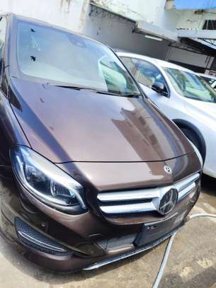 Mercedes Benz B180 2017 Chocolate image 3
