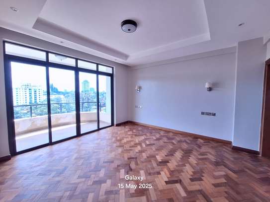 4 Bed Apartment with En Suite at Riverside Drive image 5