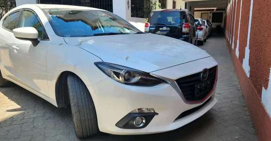 Mazda Axela Hatchback White 2016 image 1