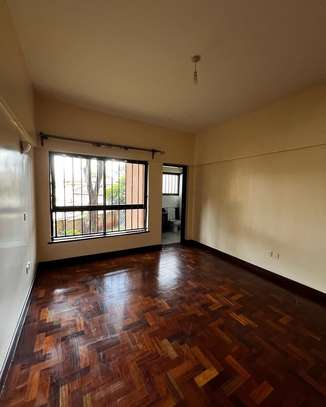 4 Bed Apartment with En Suite in Brookside image 14
