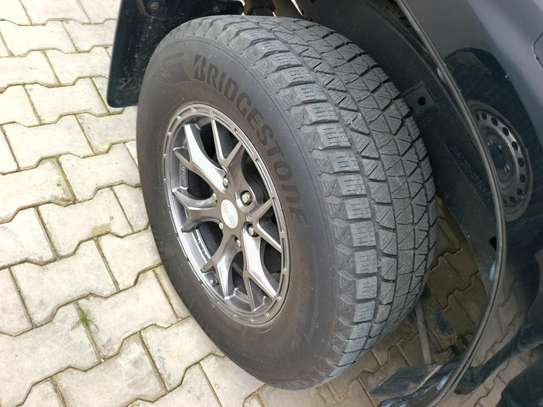 Toyota Hilux double cabin image 4