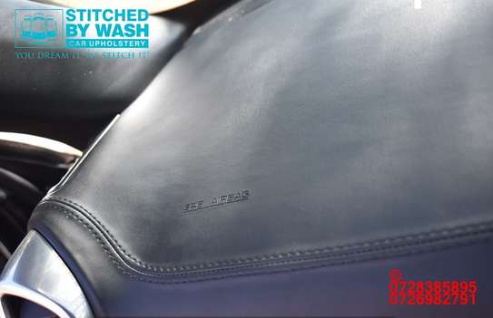 Porche Cayenne dashboard upholstery image 15