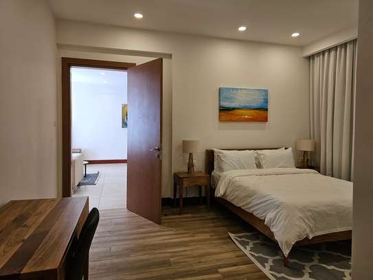 Serviced 2 Bed Apartment with En Suite at Parklands image 1