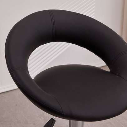 Stylish Modern Office Desk Set for a Productive Workspace image 3