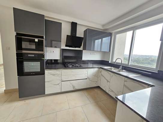 3 Bed Apartment with En Suite in General Mathenge image 17