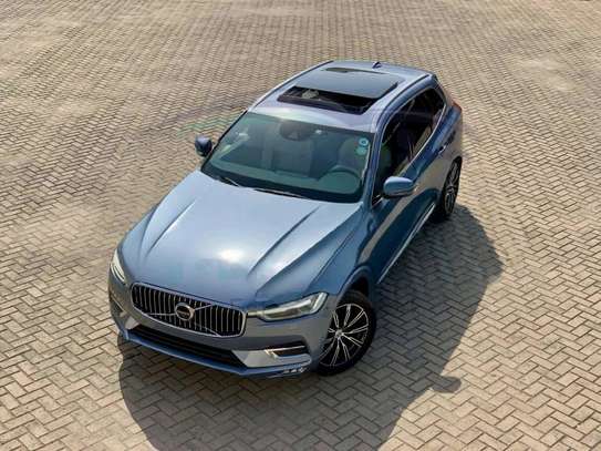 Volvo XC60 T5 AWD Blue 2018 image 4
