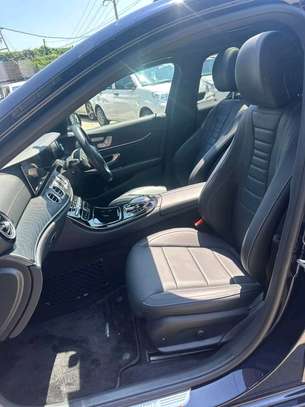 Mercedes Benz E200 sunroof 2019 image 6