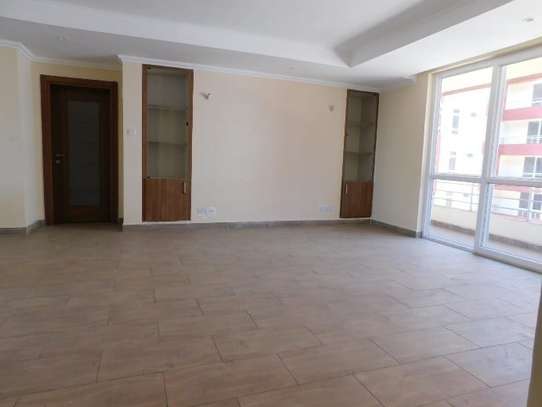3 Bed Apartment with En Suite at Ring Road Kilimani image 5