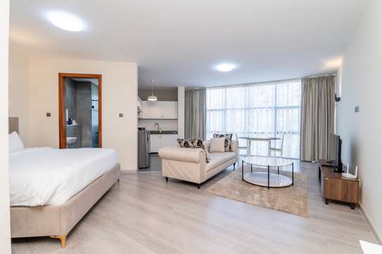 Serviced 1 Bed Apartment with En Suite in Westlands Area image 2