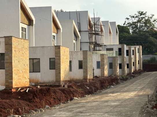 4 Bed Villa with En Suite in Kiambu Road image 10