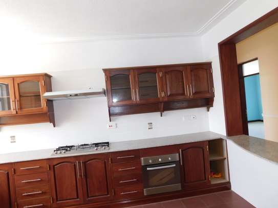3 Bed Apartment with En Suite in Mkomani image 16