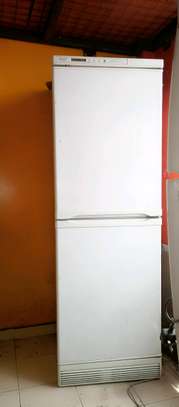 Hotpoint fridge image 2