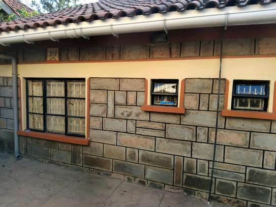 Bungalow for sale image 6