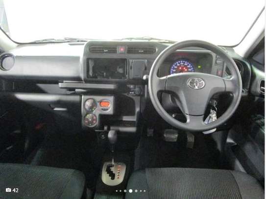 Toyota Probox image 5