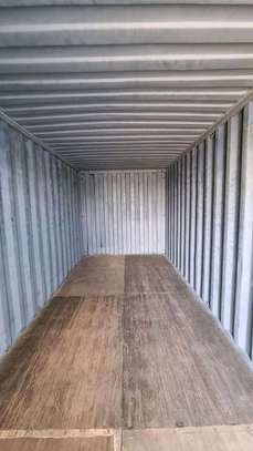Am selling 40 ft container image 1