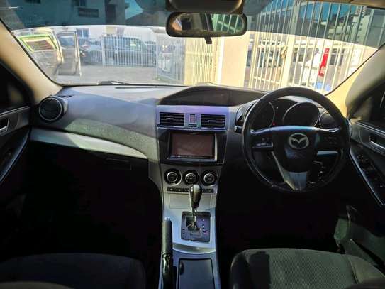MAZDA AXELA 1500cc  Petrol 2012 image 4