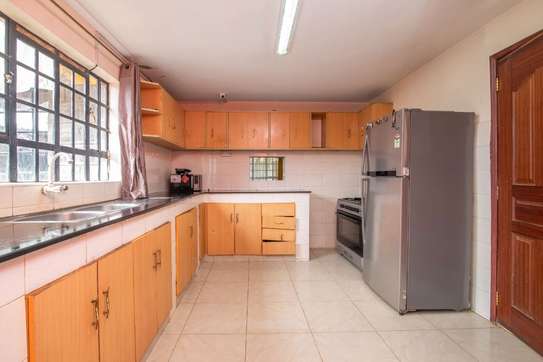 4 Bed House with En Suite in Athi River image 6