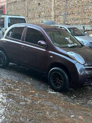 NIssan March image 5