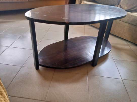 Oval coffee table image 1