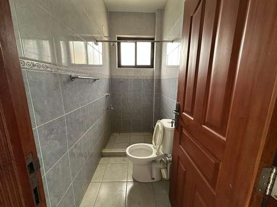 3 Bed Apartment with En Suite at Kilimani image 8