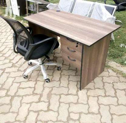 Waterproof material laptop desk with an adjustable office chair in black image 1