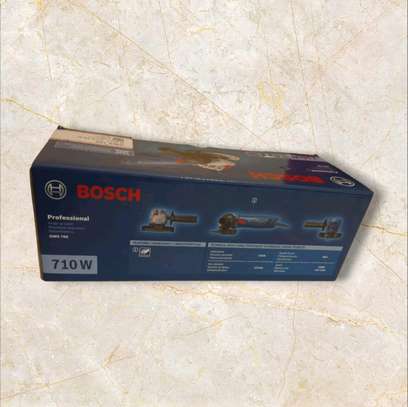 BOSCH 710W HAND GRINDER image 3
