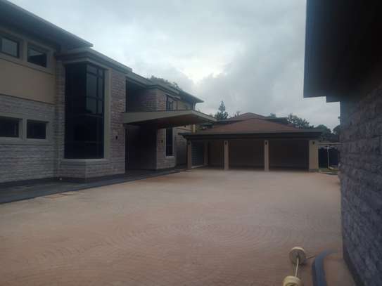 5 Bed Townhouse with En Suite in Muthaiga image 24