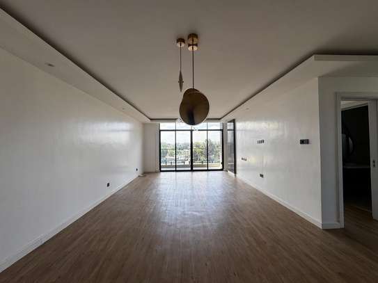 2 Bed Apartment with En Suite in Brookside image 2