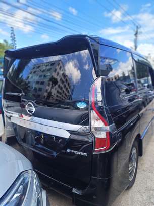 Nissan Serena E-power 2018 image 10