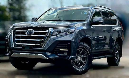 2017 Toyota land cruiser Prado TXL image 6