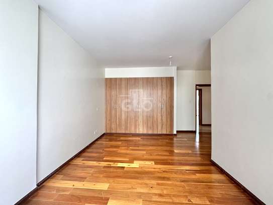 3 Bed Apartment with En Suite in Lavington image 1