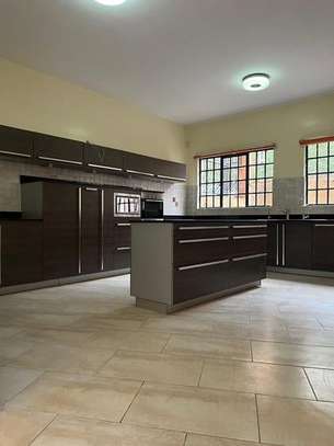 5 Bed Townhouse with En Suite in Lower Kabete image 14