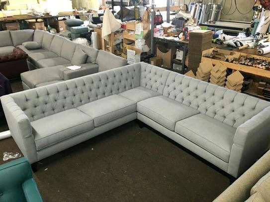 Modern five seater L shaped chesterfield sofa image 2