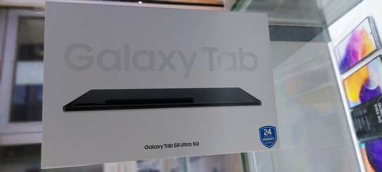 SAMSUNG tab s8 ultra 5G With keyboard image 2