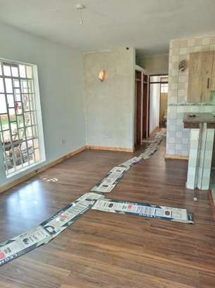 2 Bed House with En Suite at Windyridge image 10