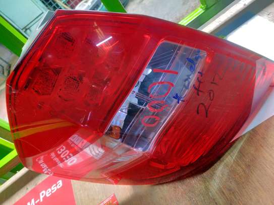 Toyota Auris 2014 Tail light image 4