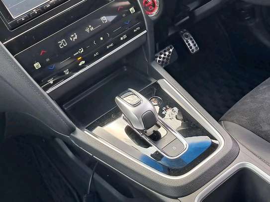 Honda Fit Shuttle hybrid Redwine 2018 image 4