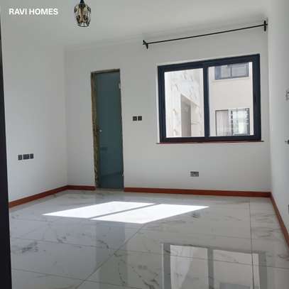 3 Bed Apartment with En Suite in Kileleshwa image 6