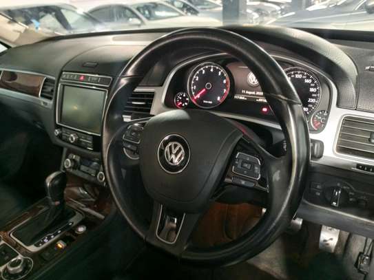 Volkswagen Touareg V6 image 3