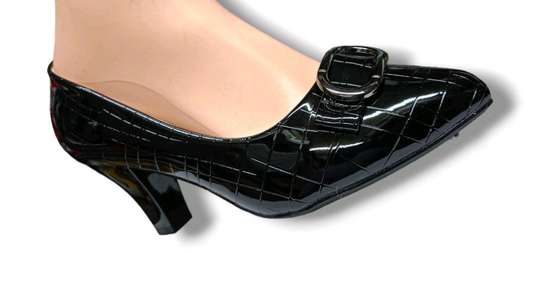 Brand new low heel sizes 37-42  few  PC's make order now image 2