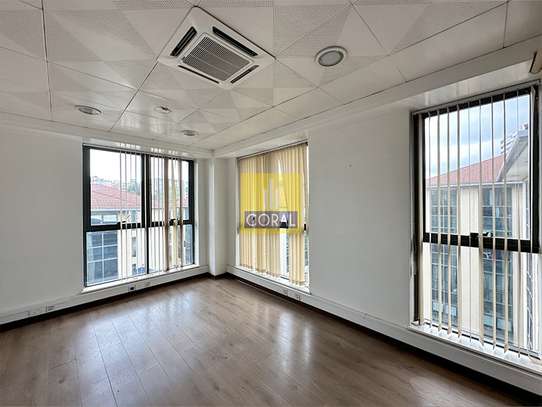 2,399 ft² Office in Riverside image 7