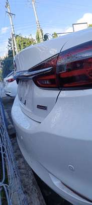 Mazda Atenza Petrol White 2018 image 11