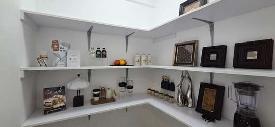 5 Bed Apartment with En Suite in Kilimani image 24