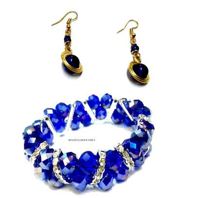 Womens Blue crystal double strand bracelet with earrings image 1