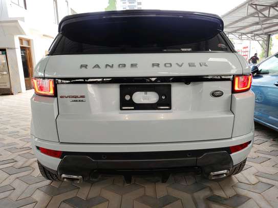 Land rover Evoque HSE-4iE 2017 image 2