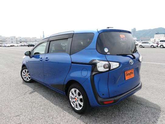 TOYOTA SIENTA (MKOPO/ HIRE PURCHASE ACCEPTED) image 8