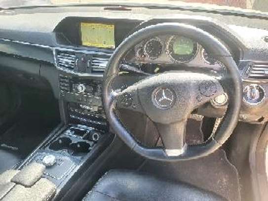 Mercedes Benz E250 image 9