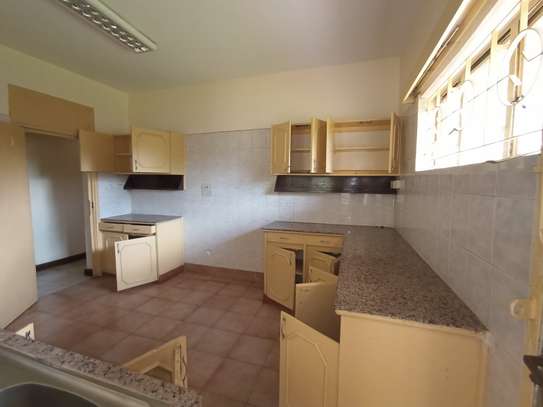 1.5 ac commercial property for rent in Riverside image 23